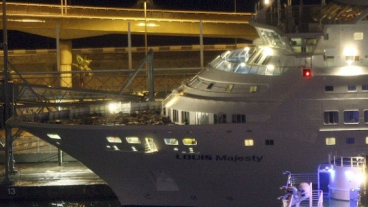 Louis Majesty се прибира на пристанището в Барселона. Снимка: БГНЕС