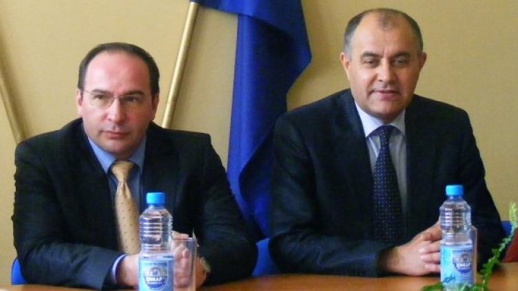Динчер (вл.) и Ердинч Хаджиеви. Снимка: Булфото