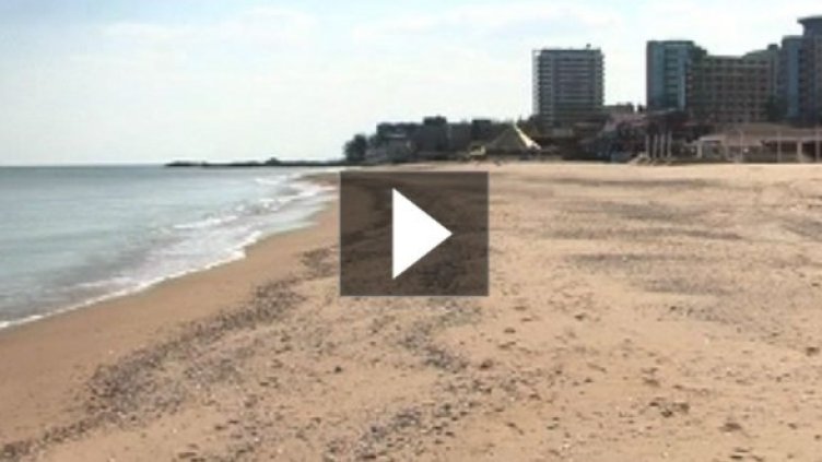 Първите туристи: Улиците са зле, но хотелът е хубав