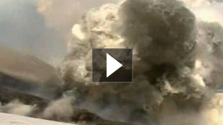 Стотици полети отменени заради вулкан в Исландия