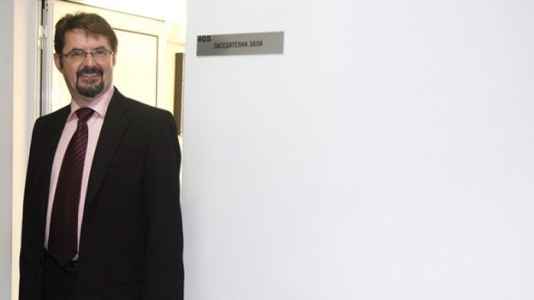 Макар и трудно, през октомври 2009 г. Иван Димов подаде оставка от ВСС. Снимка: БГНЕС