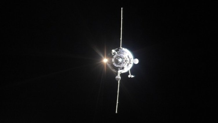 Прогрес М-03М се приближава към МКС. Снимка: federalspace.ru