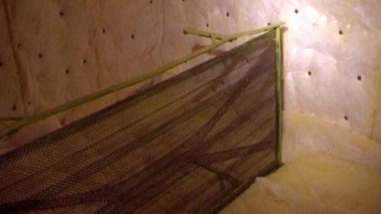 Стаята, в която са държани похитените. Снимка: МВР