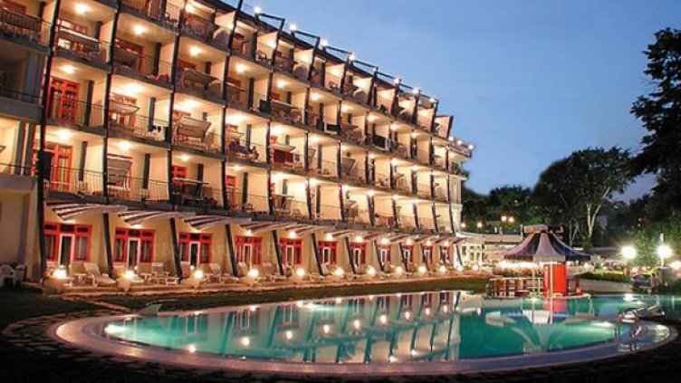 4-звездният &bdquo;Астория бийч&rdquo;. Снимка: astoria.hit.bg