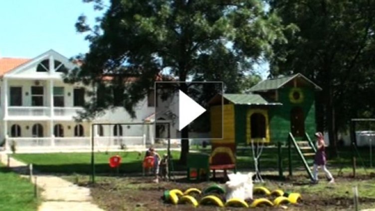 На британец от Бургас му писна &ndash; построи си забавачка