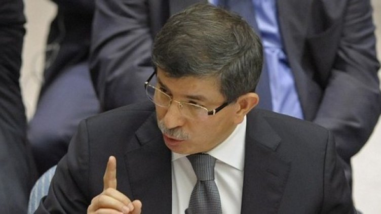 Ахмет Давутоглу. Снимка: БГНЕС