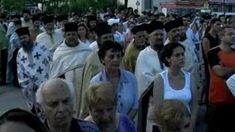 Опашката пред храма "Света Марина" в Пловдив. Снимка: Dnes.bg