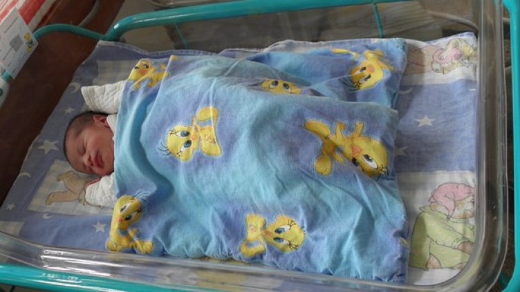 Семейство Зайкови вече избраха име за момченцето - Владислав. Снимка: БГНЕС