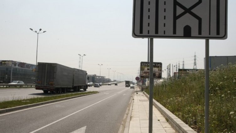 Пътищата са мокри в по-голямата част от страната