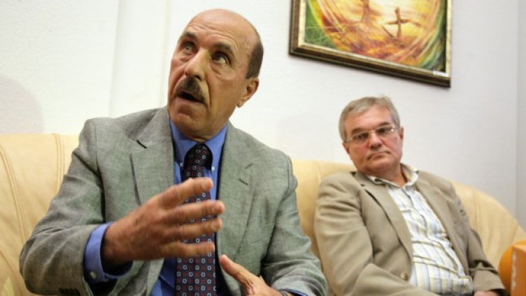 Ануар Бадуан и Румен Петков. Снимка: БГНЕС