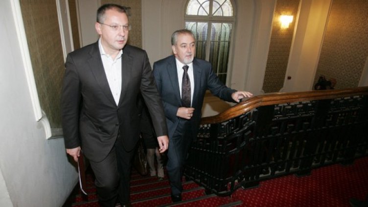 Станишев и Местан с вота. Снимка: БГНЕС