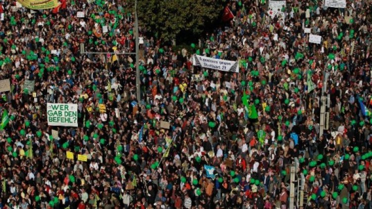 Протест срещу проекта "Щутгарт 21". Снимка: Getty Images/Guliver Photos