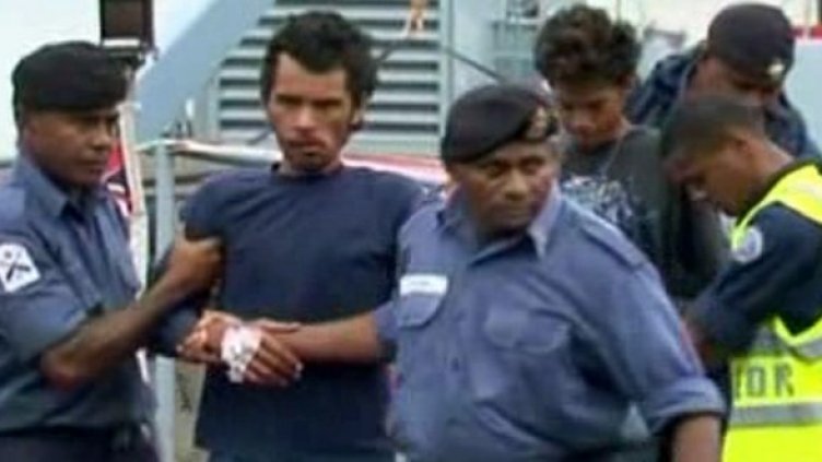 Твърда земя &ndash; след 50 дни изгубени в океана