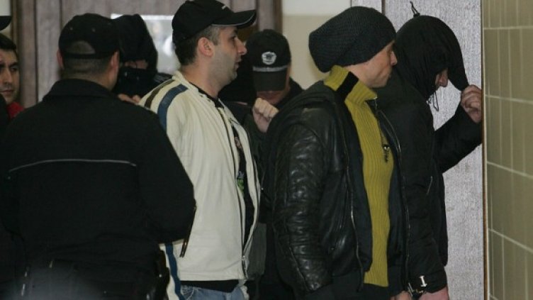 Част от "Наглите" в съда. Снимка: БГНЕС