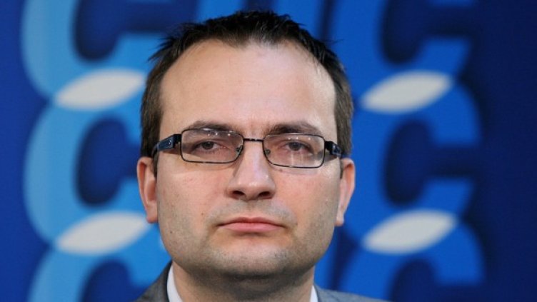 Цветанов ме дразни, заяви Мартин Димитров