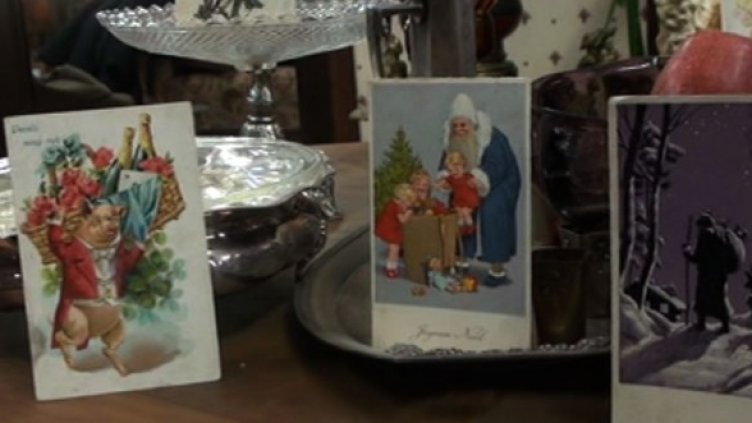 Пазите ли си коледните SMS-и? А картички от детството?