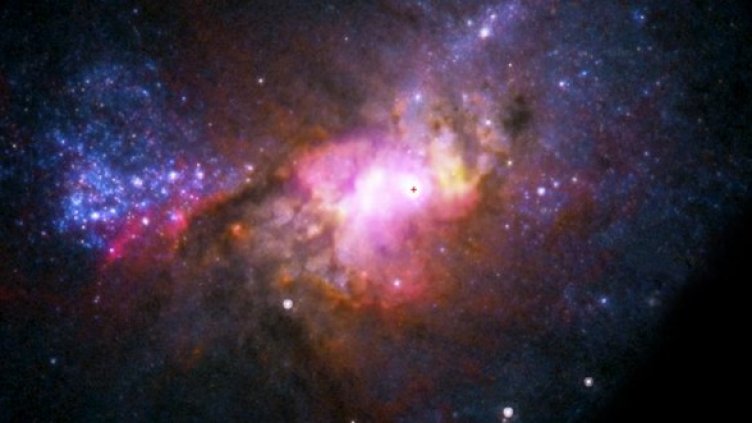 Снимка: Reines, et al., David Nidever, NRAO/AUI/NSF, NASA