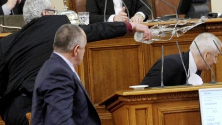 "Мокрото парти" провокирало Колев и Матов да се отцепят от РЗС. Снимка: Булфото