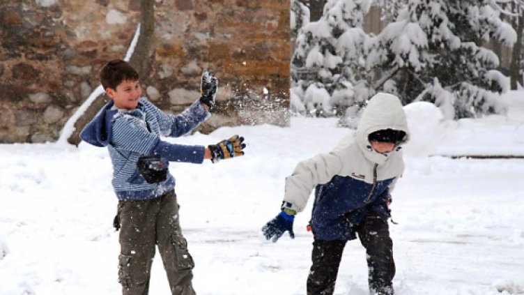 Учениците във Варна са във ваканция до петък. Снимка: БТА