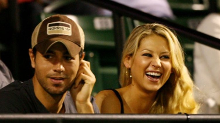 Анна носи широки дрехи, под тях май се крие коремче Снимка: Getty Images/Guliver Photos