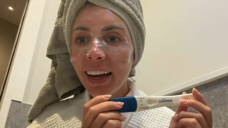 Бони Блу си организира "маратон за зачеване" с 400 мъже и ... забременя ВИДЕО