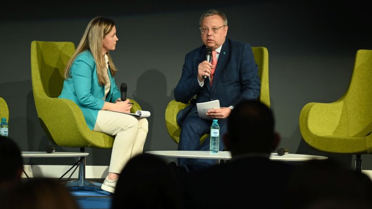 Проф. Раул Еаметс на Banking Today: България на практика вече е обвързана с еврото