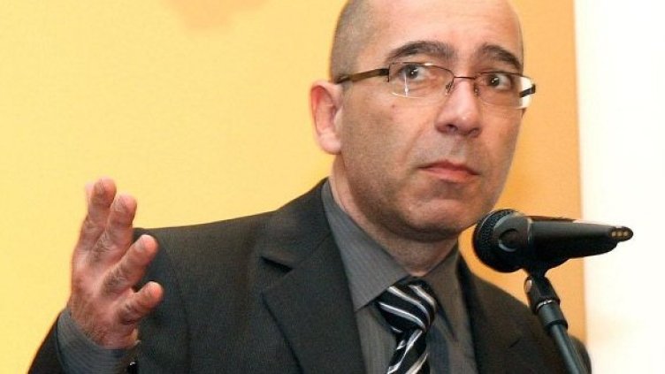 Министърът възнегодува срещу НЗОК. Снимка: Булфото