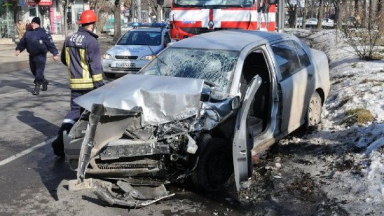 Колата на пострадалото семейство. Снимка: Булфото