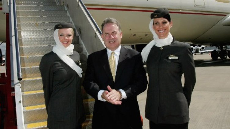 Две от представителките на Etihad Airways. Снимка: Getty Images/Guliver Photos