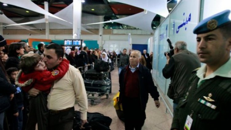 Завърнали се от Либия йорданци на летището в Аман, 21 февруари. Снимка: БТА