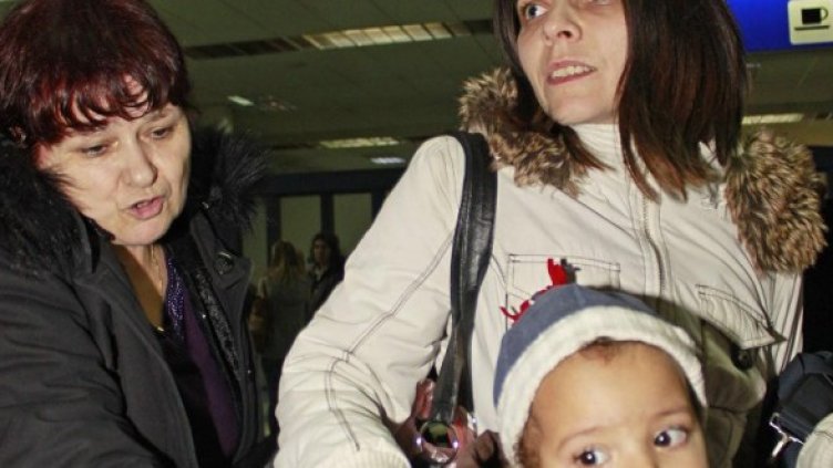 110 българи се прибраха със самолета на "България Ер" тази нощ. Снимка: Булфото