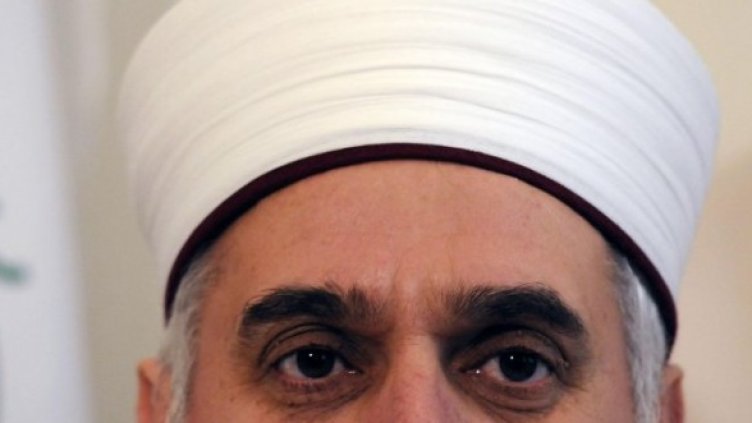 Мустафа Хаджи заварил жилището си със сменен патрон. Снимка: Булфото