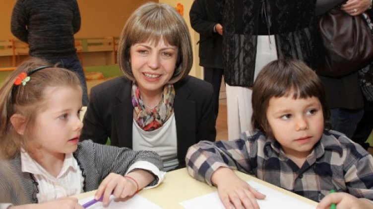 Фандъкова присъства на откриването на 2 нови групи в детска градина "Феникс" в Красна поляна. Снимка: БТА