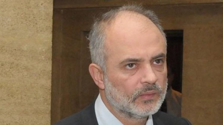 Социалният министър ще вдига минималната заплата в съдебната зала. Снимка: Булфото