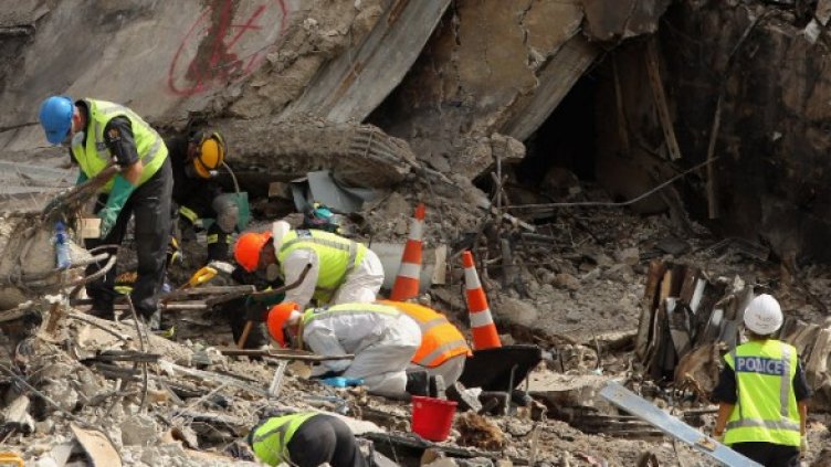 Спасители работят в Крайстчърч. Снимка: Getty Images/Guliver Photos