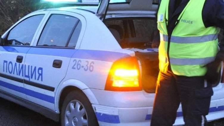 Продължава издирването на крадецът. Снимка: Булфото