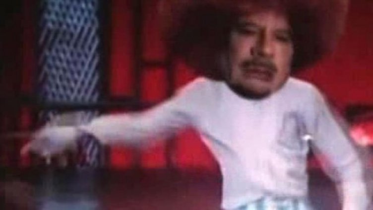 Да се посмеем на диктатора