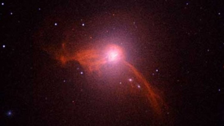 Елиптичната галактика М87 в съзвездието Дева. Снимка: NASA/CXC/SAO/W. Forman et al.