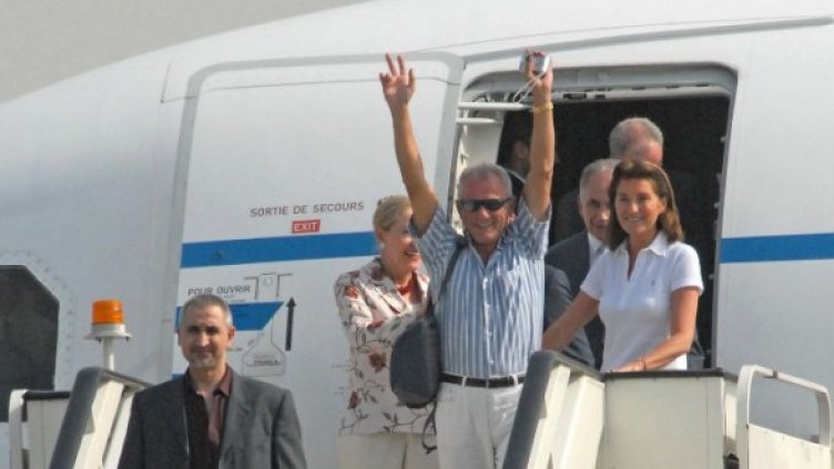 24 юли 2007 г. - пристигане на медиците ни от Либия. Снимка: Булфото