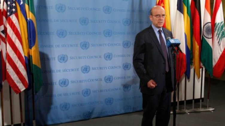 Френският външен министър Ален Жупе даде пресконференция преди гласуването в Съвета за сигурност на ООН в Ню Йорк. Снимка: Reuters