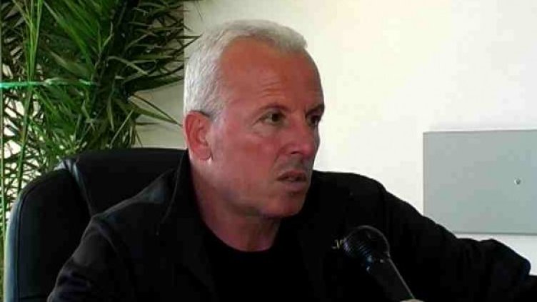 Шефът на Стефан разпознал гласа му от банката