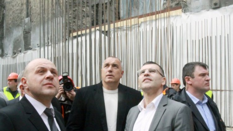 Борисов и министри инспектираха строежа на метрото. Снимка: БТА