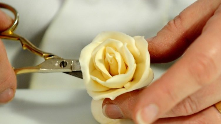 Една от розите, които ще красят тортата. Снимка: Getty Images/Guliver Photos