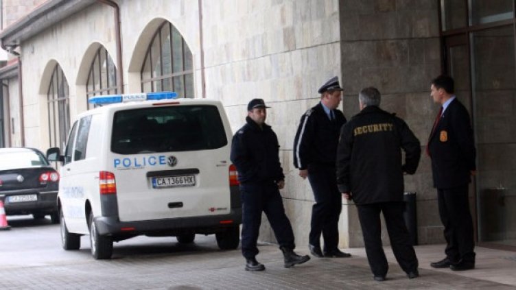 Полицията разследва смъртта на Михаил Михов. Снимка: БТА