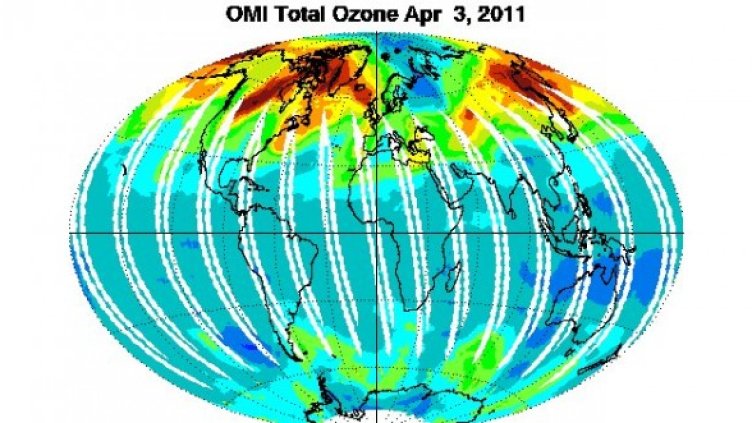 Изображение: Total Ozone Mapping Spectrometer (TOMS)