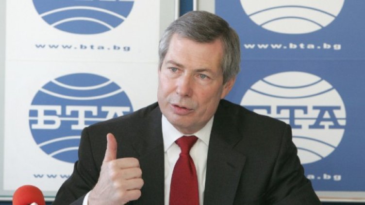 Джеймс Уорлик посъветва да има и ефективно МВР. Снимка: БТА