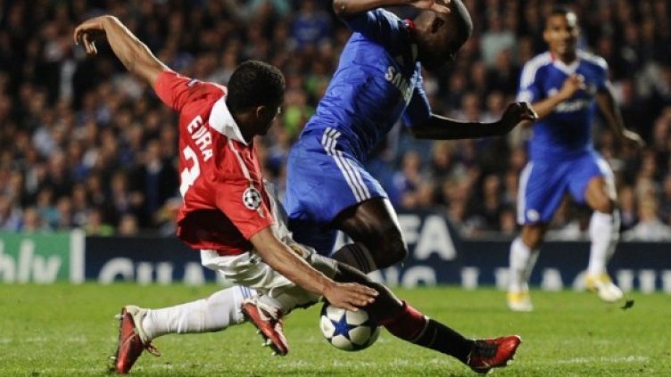 Спъването на Рамирес. Снимка: Reuters