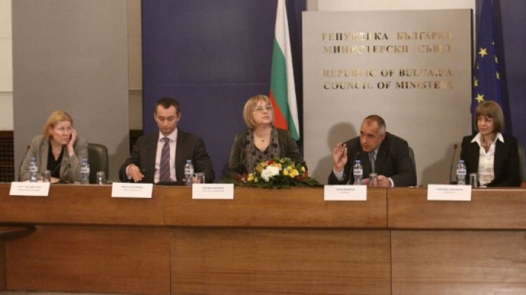 Много важен е личният пример, подчерта премиерът.  Снимка: БТА