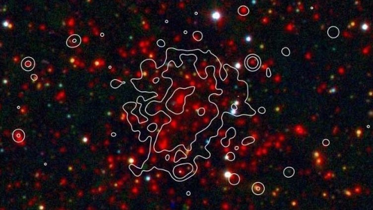 Свръхмасивният галактичен клъстер SPT-CLJ2106-5844. Снимка: Harvard Smithsonian Center for Astrophysics