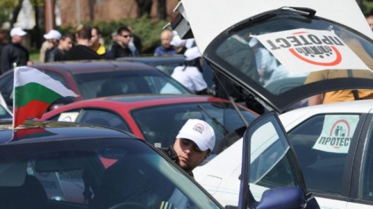 Протестиращите искат 2 лв. за литър гориво. Снимка: Булфото